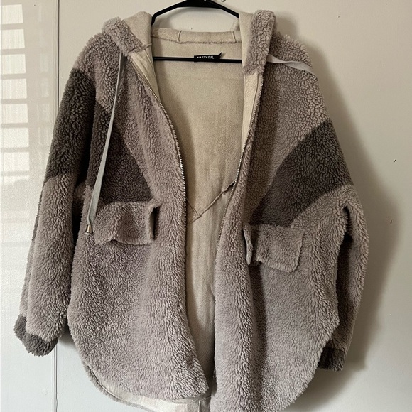 Nasty Gal Gray and Cream Teddy Jacket - Picture 5 of 8